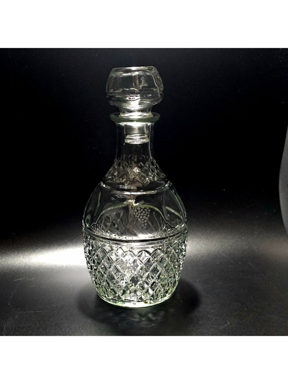 Princess House Decanter 10" classic barware diamond quilted pattern etched crown